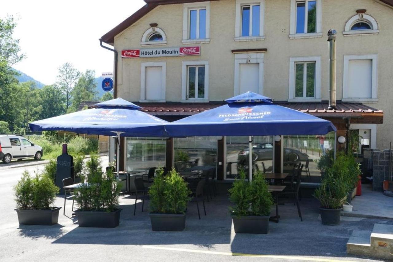 Hotel Restaurant Du Moulin Fleurier Экстерьер фото